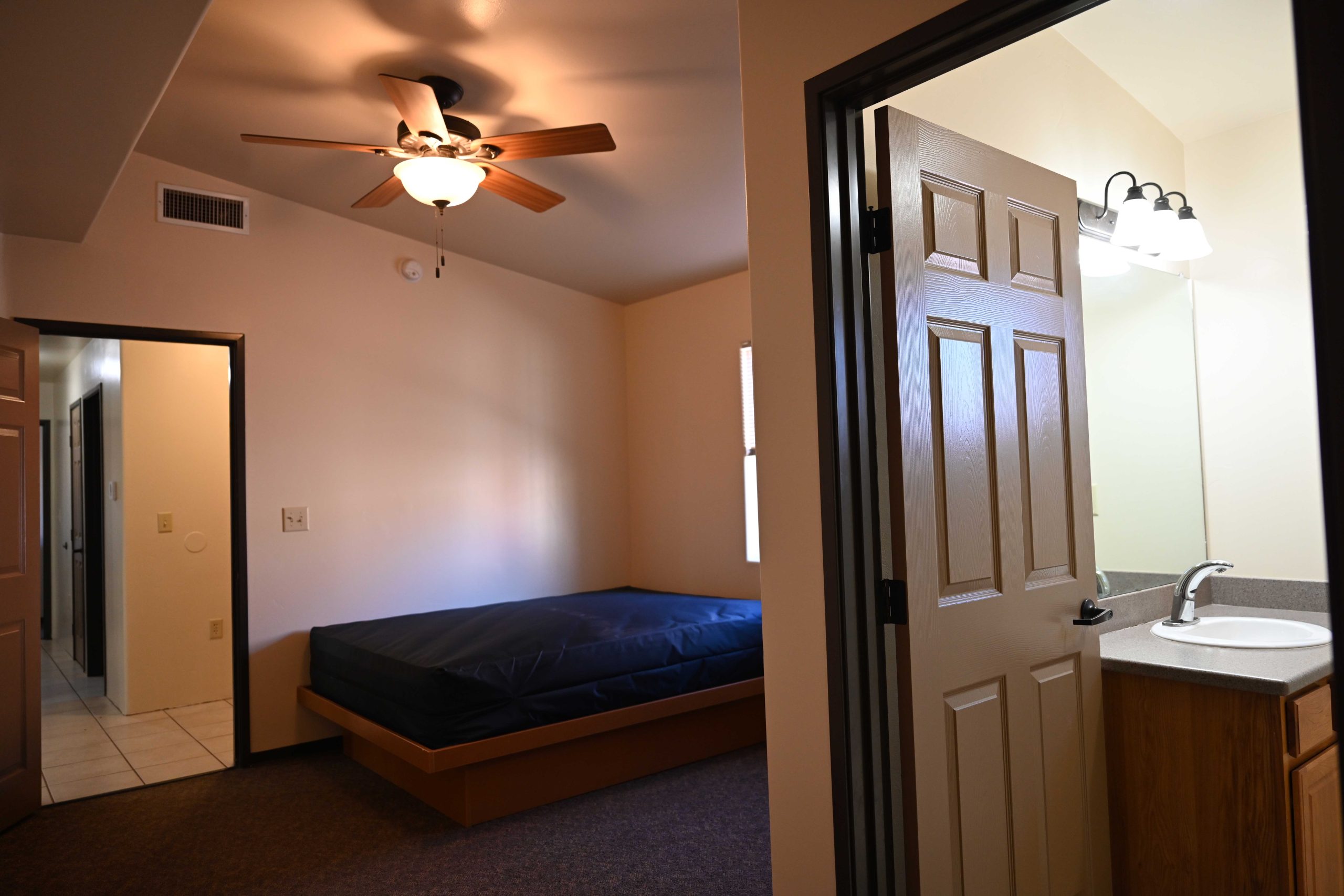 SFH - Master Bedroom - Queen Size Bed