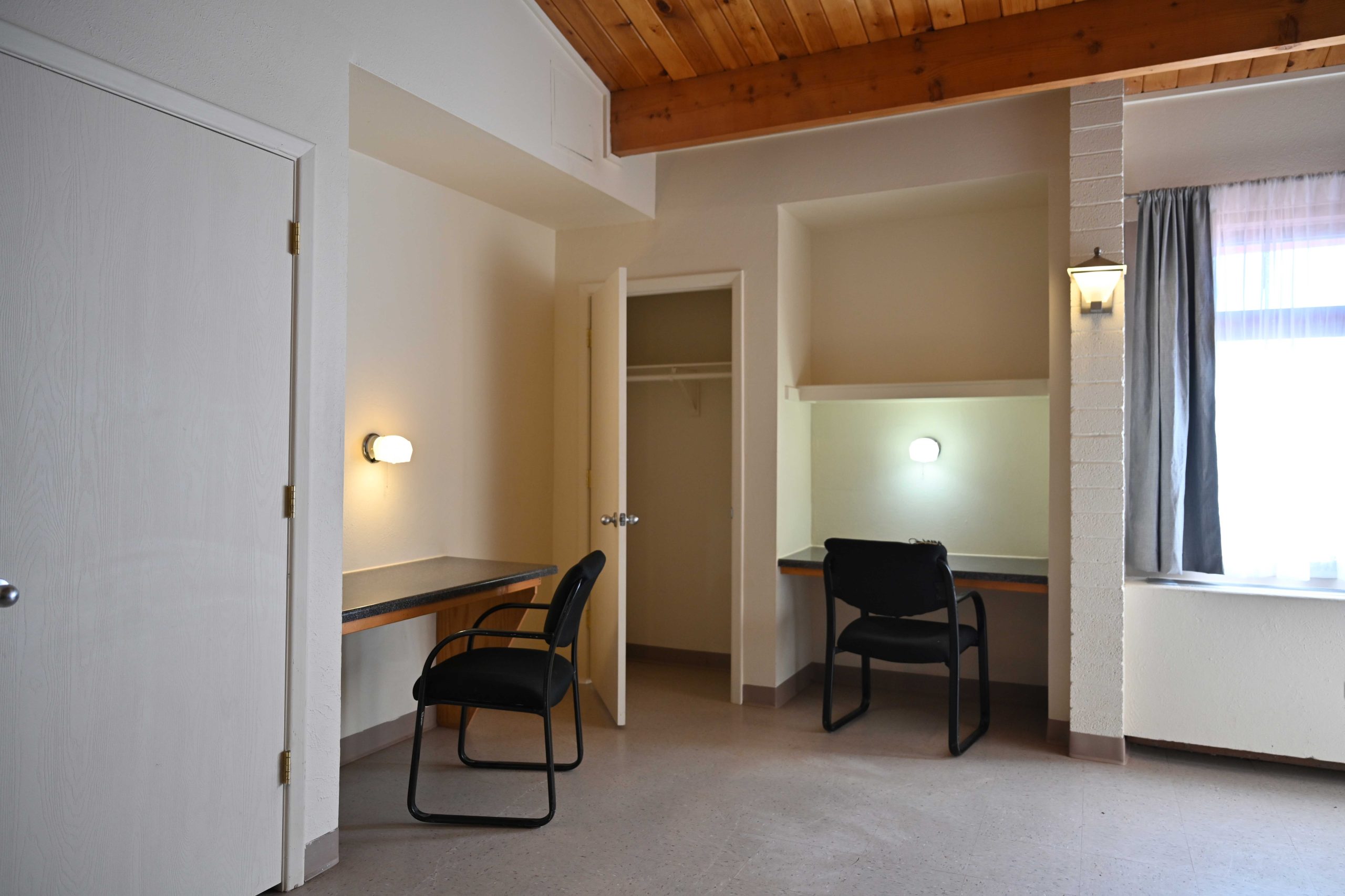 RL Halls - Desk Area